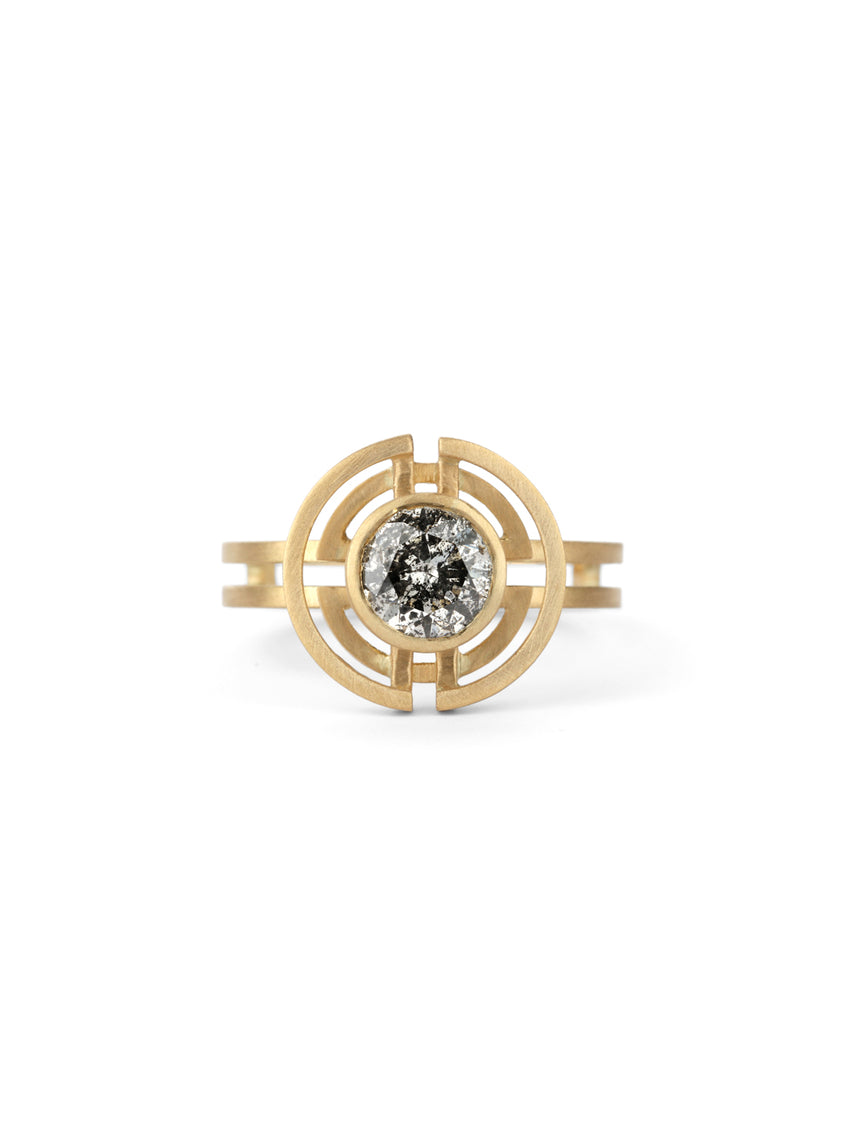 Salt and Pepper Three Circle Ring