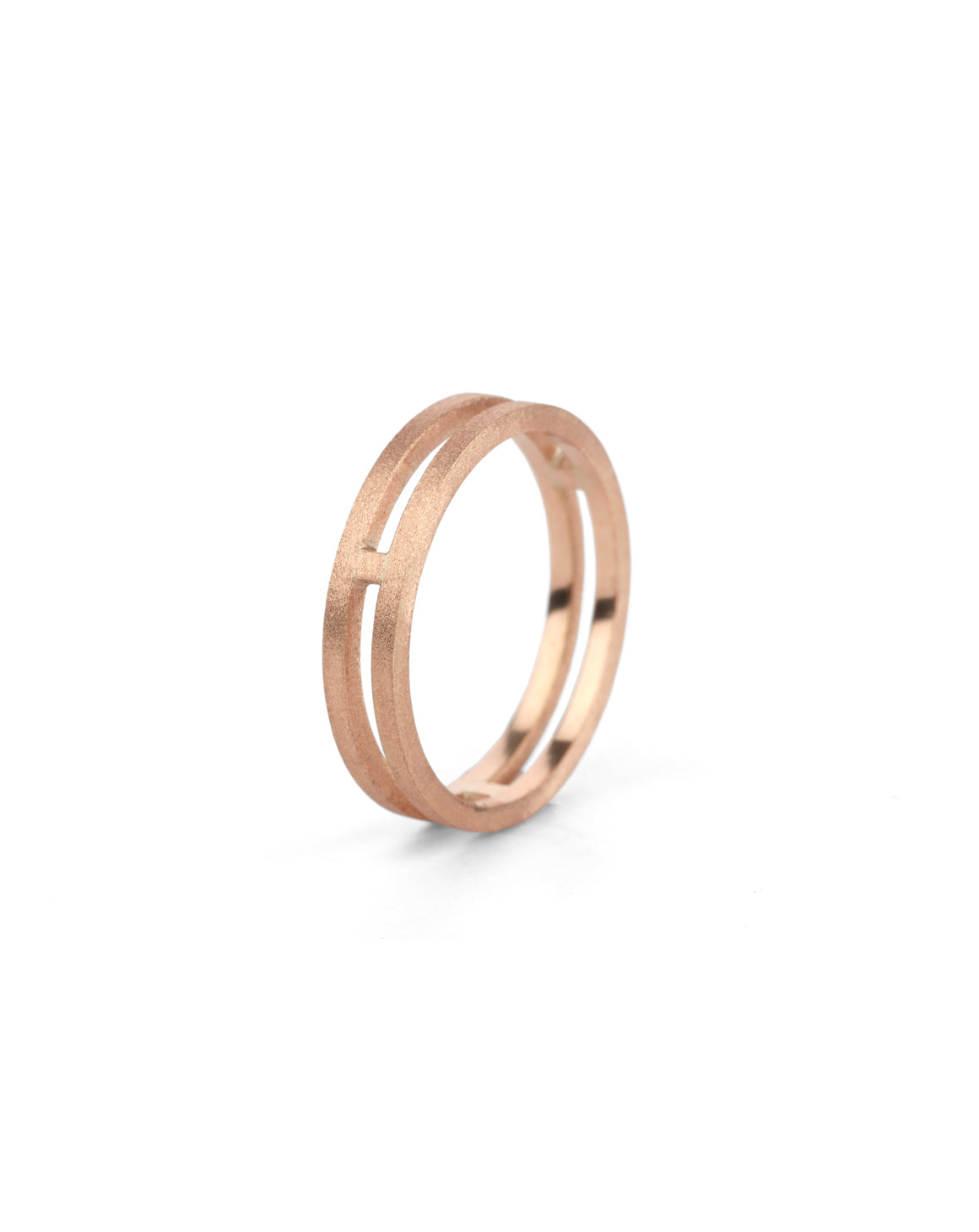 18ct rose gold double band ring, textured finish.
