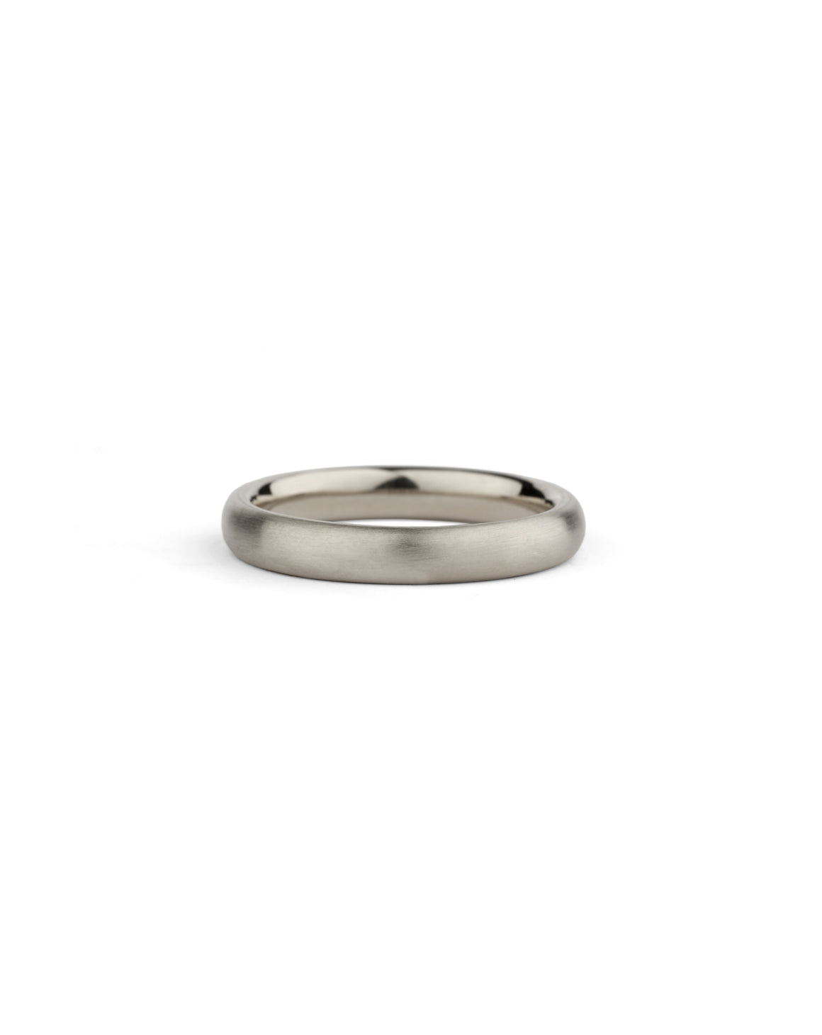 Curved ring band. 18ct white gold, satin finish.