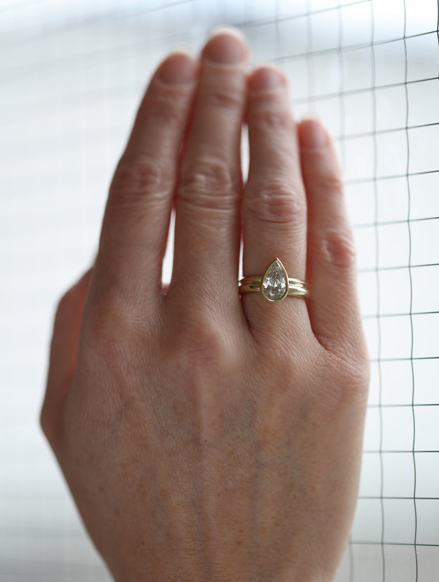 Pear Lab Diamond Mirror Contour Ring