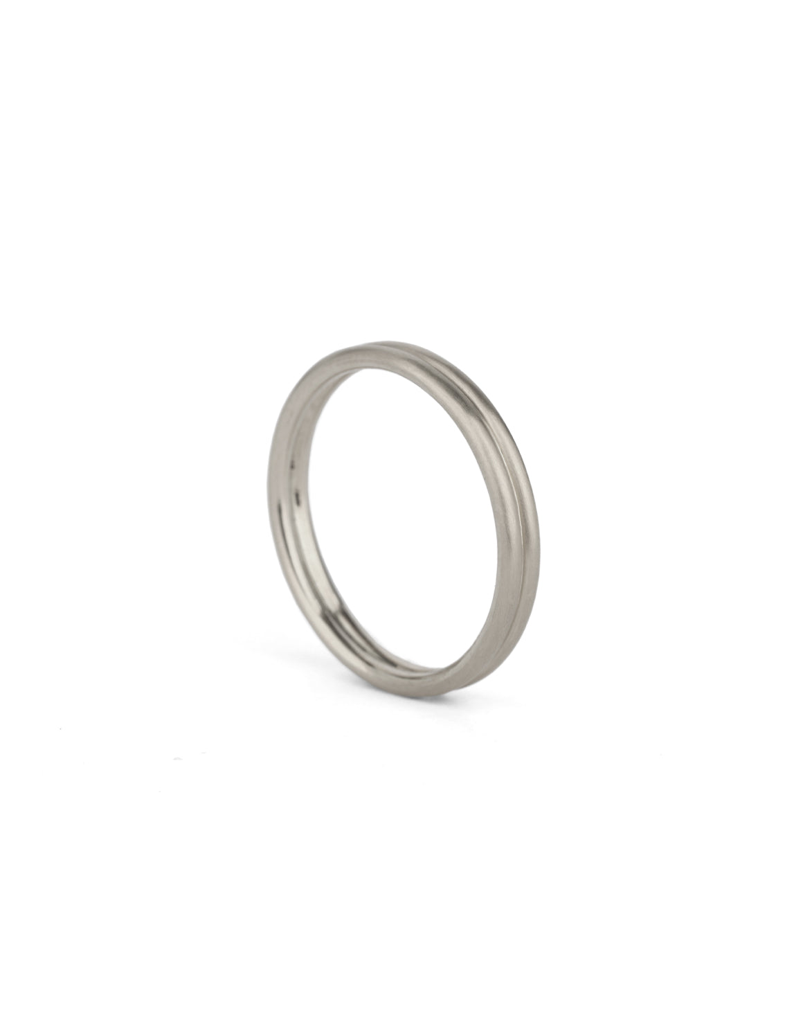 18ct white gold joined double band ring, satin finish.