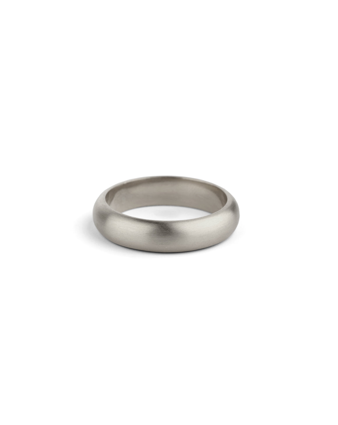 Rounded wedding band. 18ct white gold, satin finish.