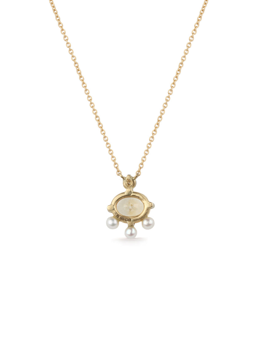 Yellow Sapphire Oval Trio Pearl Necklace