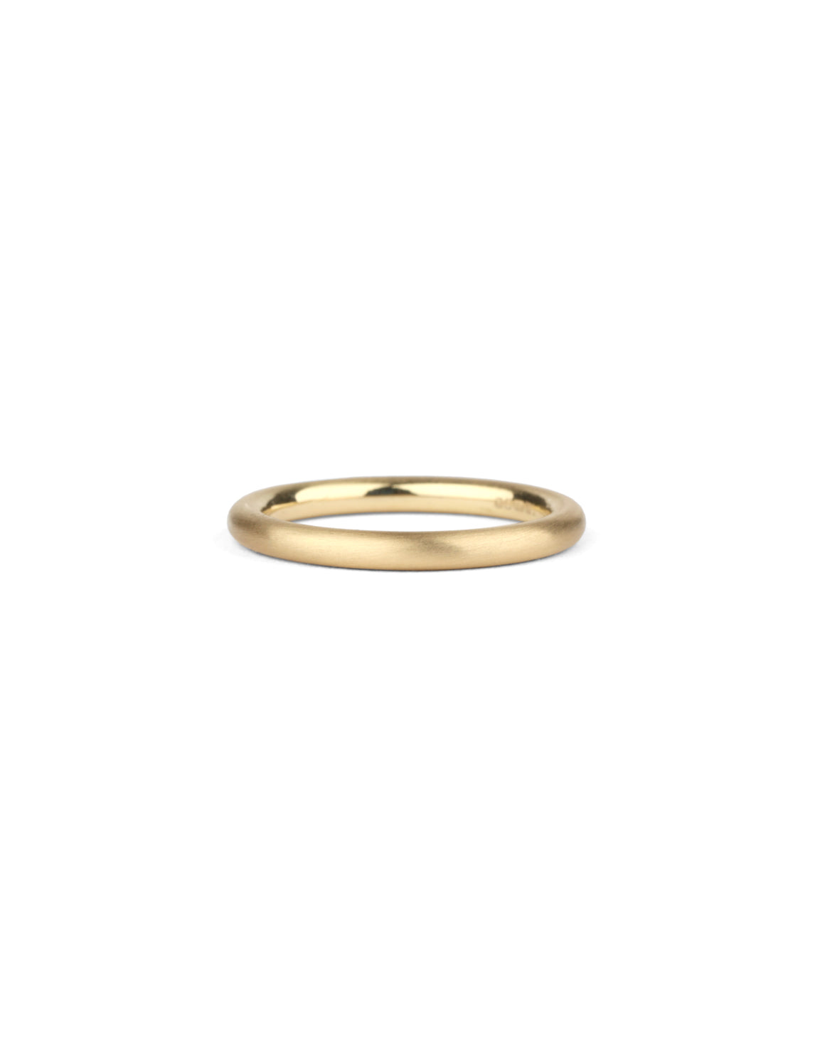 Rounded wedding band. 18ct yellow gold, satin finish.