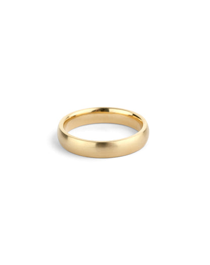 Curved wedding band 18ct yellow gold, satin finish.
