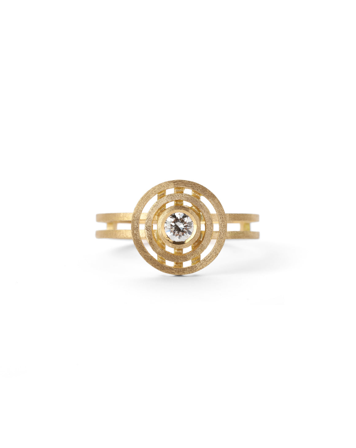 Geometric ring with concentric circle detail, with central diamond, double band. 18ct yellow gold, textured gold.