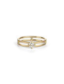 Solitaire ring with round white diamond and double band. 18ct yellow gold, satin finish.