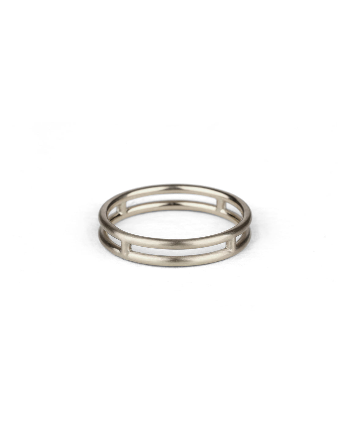 18ct white gold double band ring, satin finish.