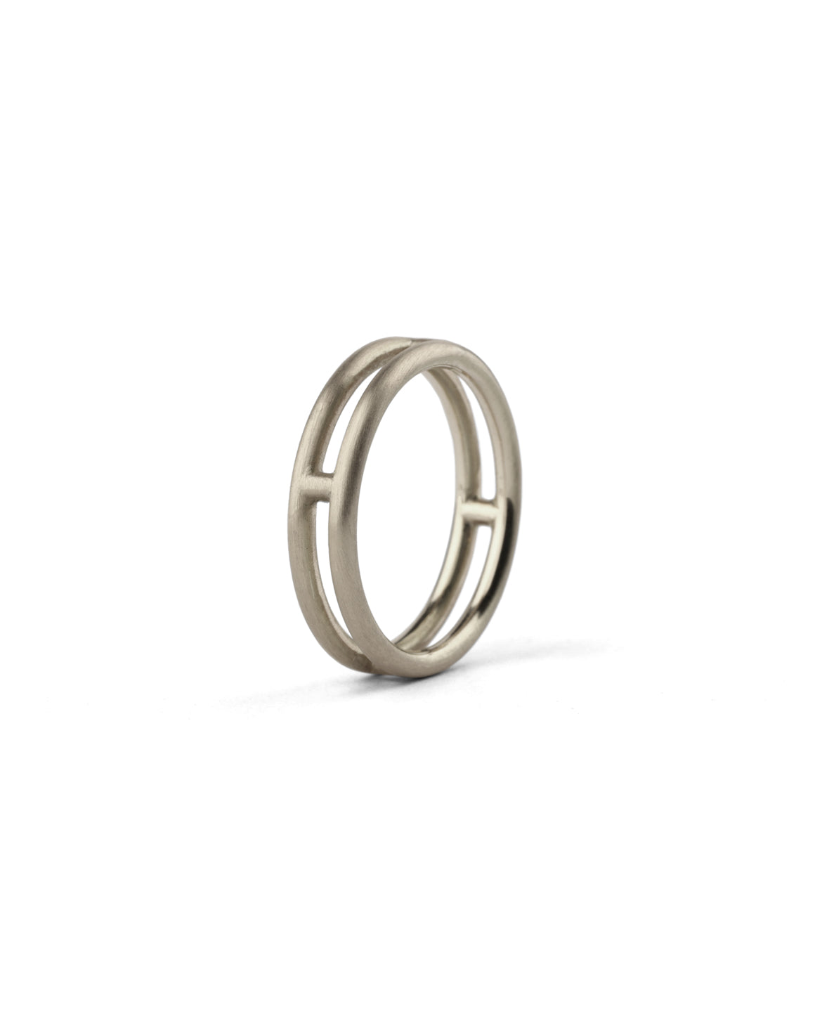 18ct white gold double band ring, satin finish.