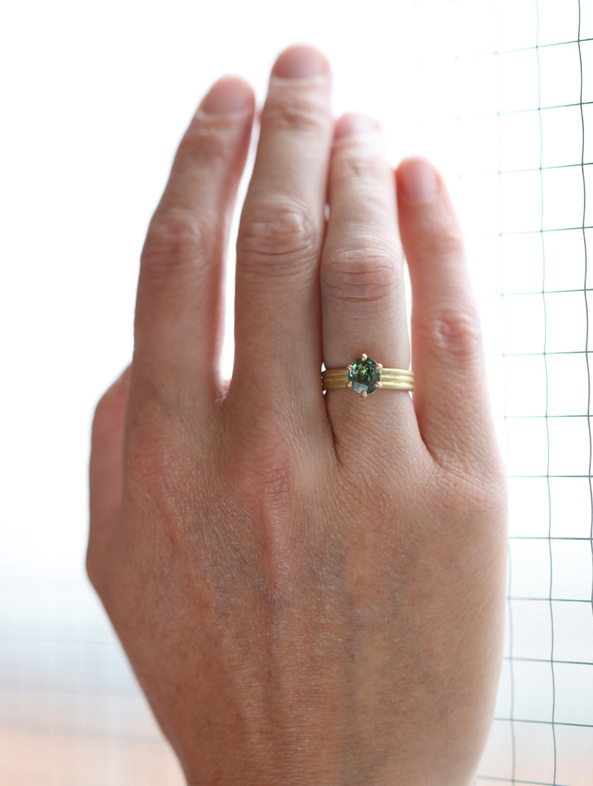 Green Sapphire Oval Solo Triad Ring