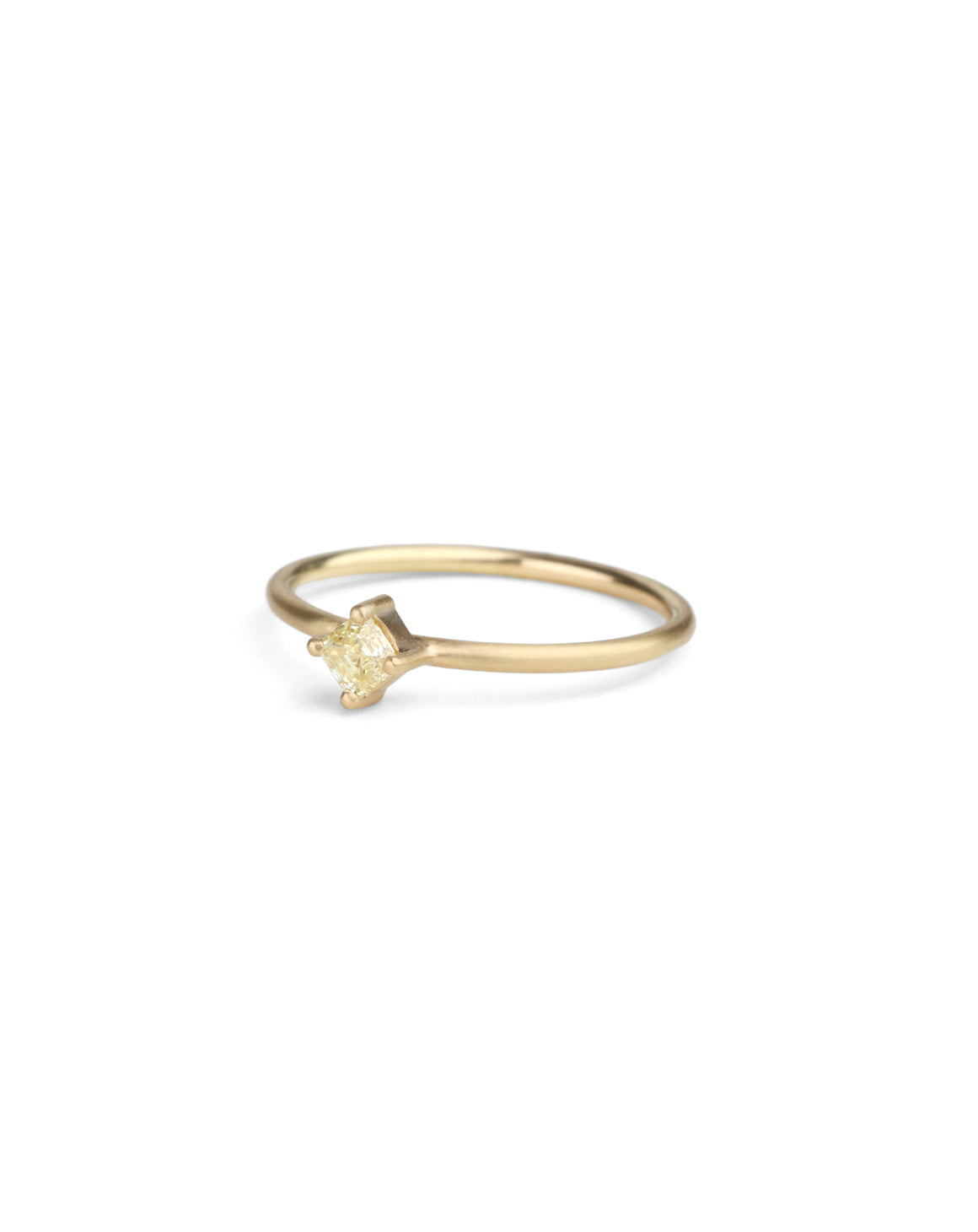 Solitaire ring with light yellow square diamond, on diagonal. 18ct yellow gold, satin finish.