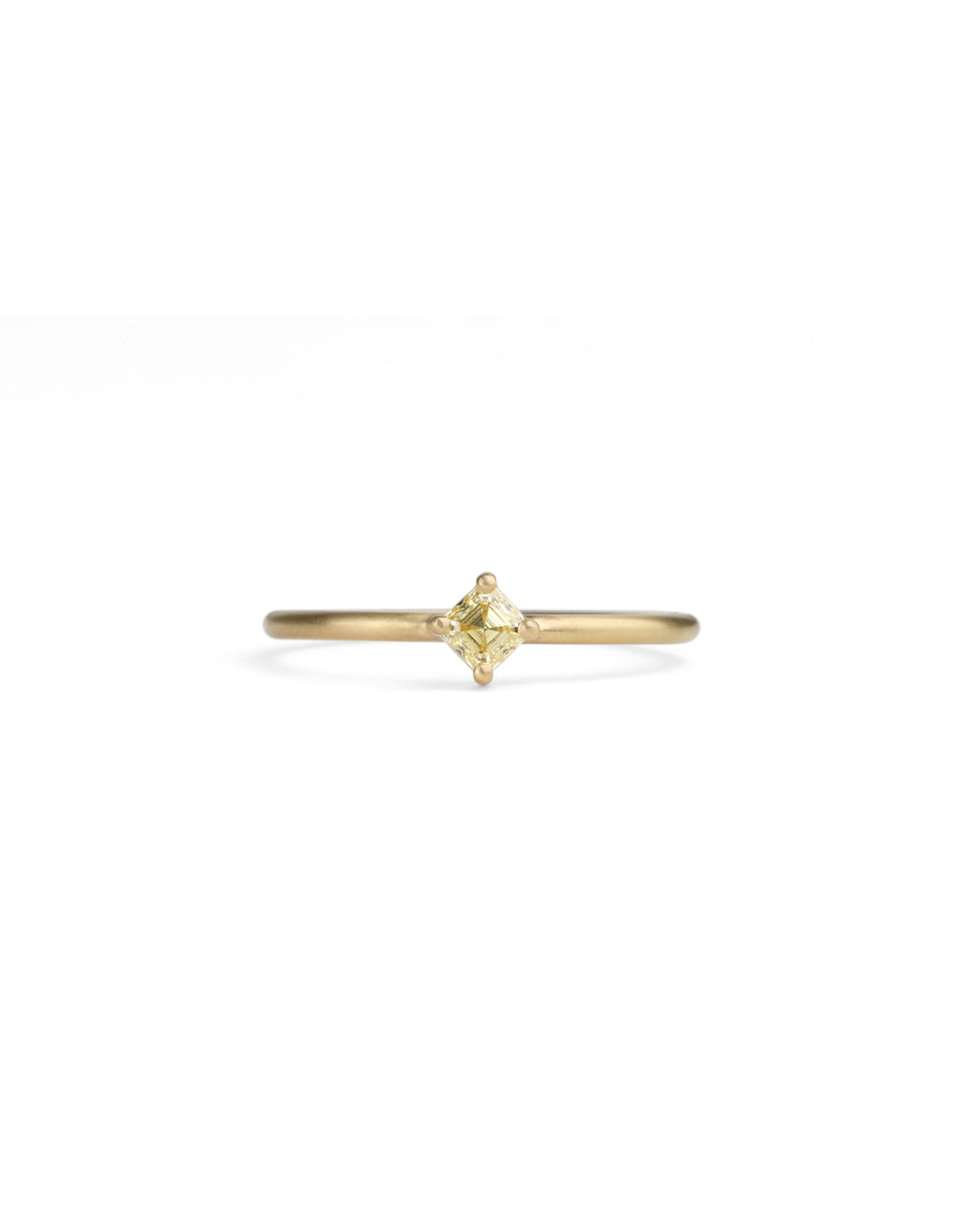 Solitaire ring with light yellow square diamond, on diagonal. 18ct yellow gold, satin finish.
