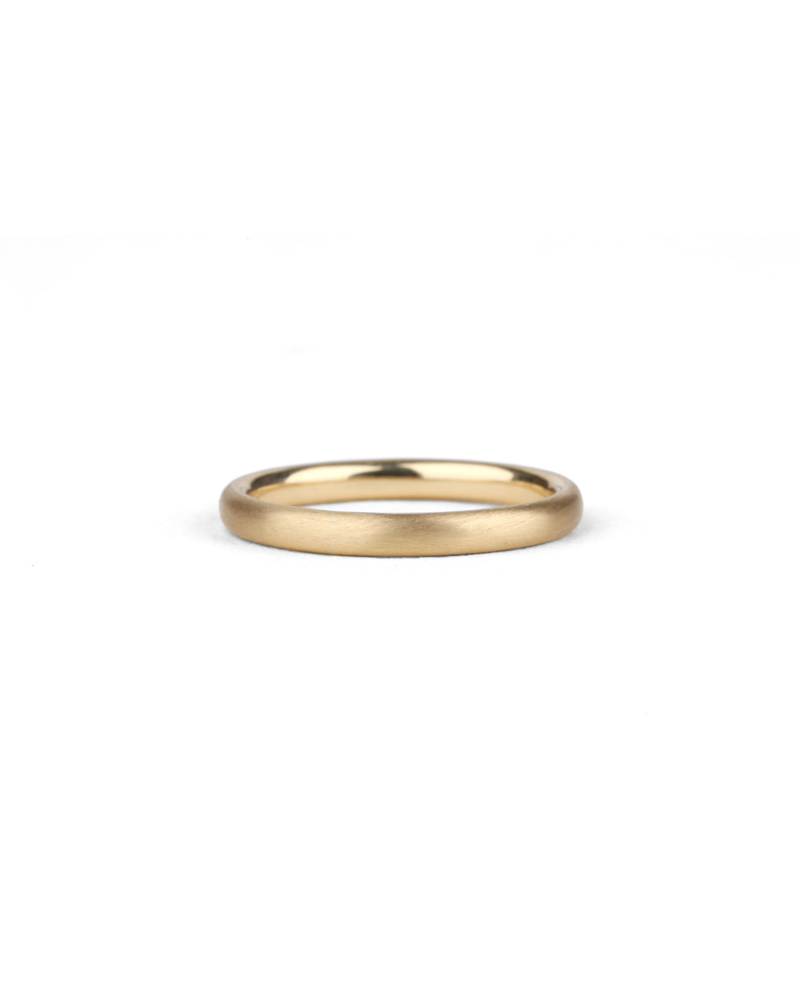 Curved ring band. 18ct yellow gold, satin finish.