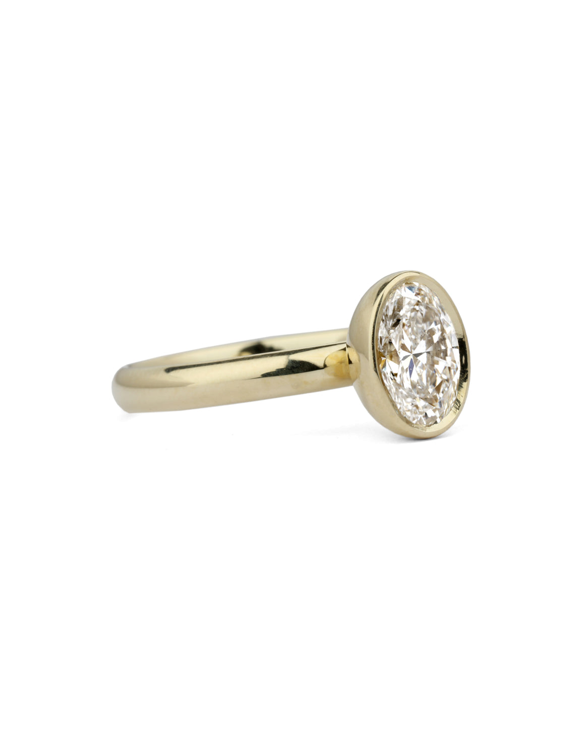Oval Lab Diamond Mirror Ovolo Ring