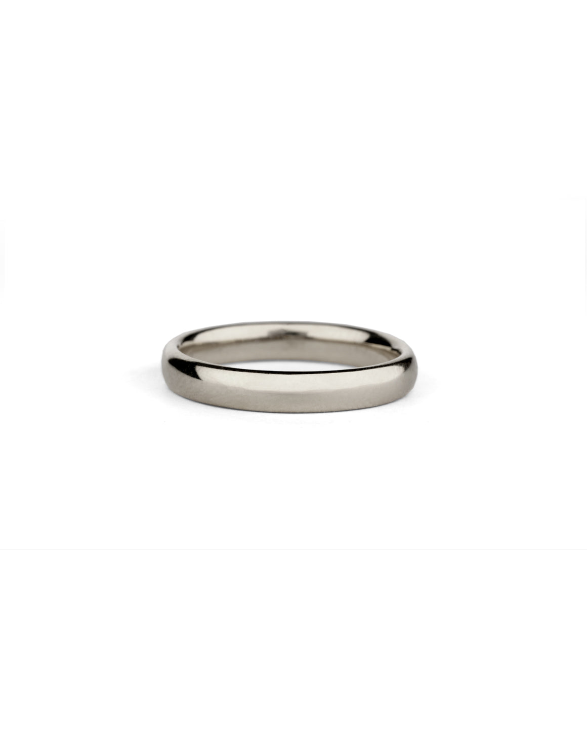 Curved ring band. 18ct white gold, polished finish.