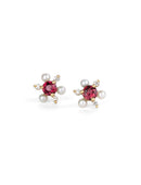 Earstuds with red garnet, white pearls and white diamonds. 18ct yellow gold, satin finish.