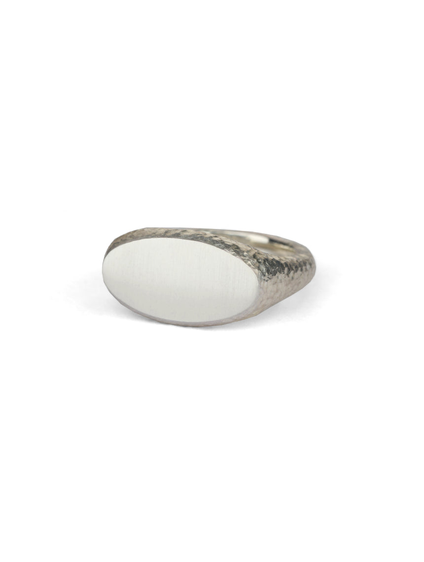 Roman Oval Signet Ring II - 9ct Gold