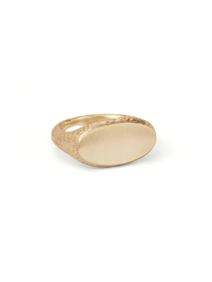Roman Oval Signet Ring II - 9ct Gold