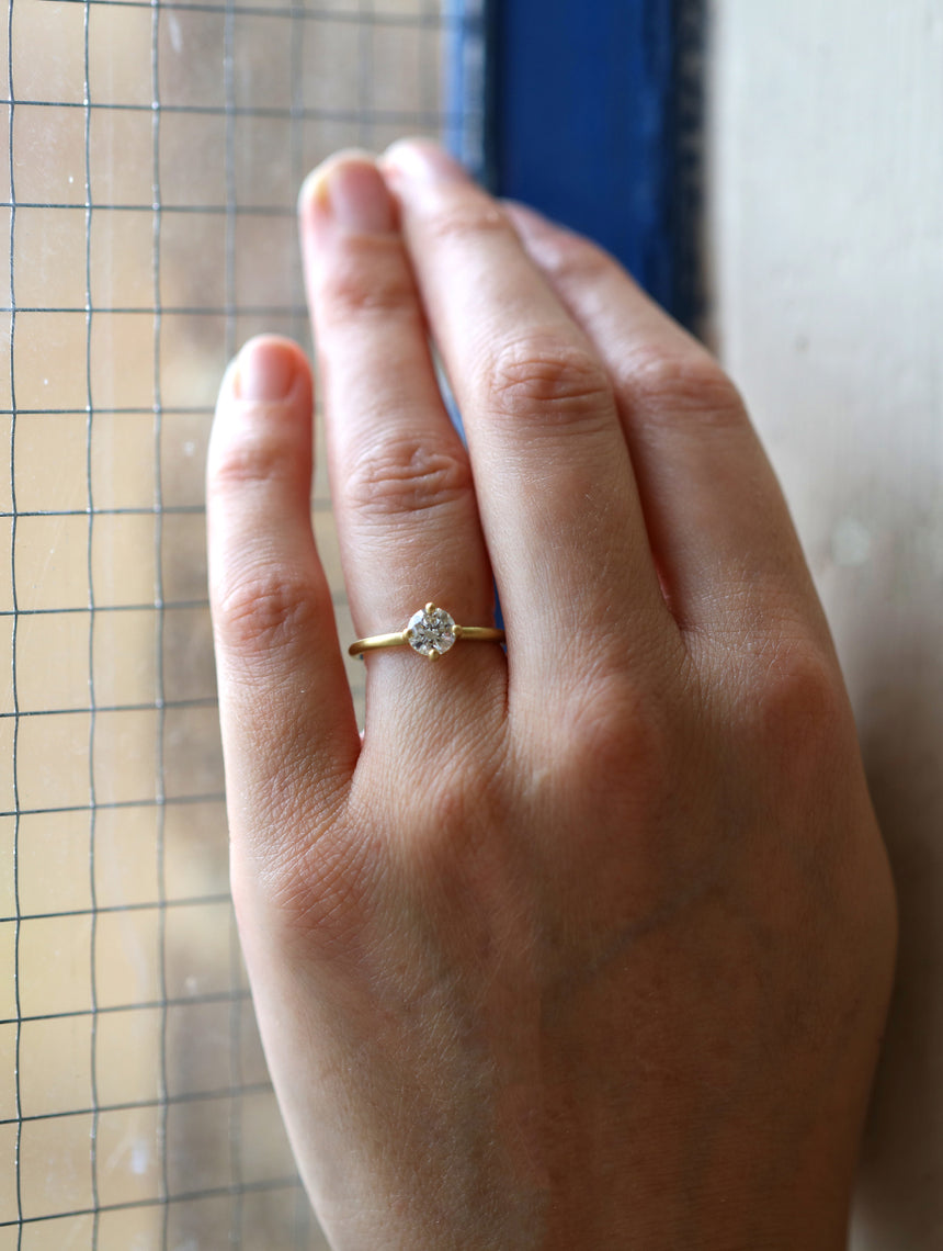 Diamond Round Solo Engagement Ring - 0.80ct