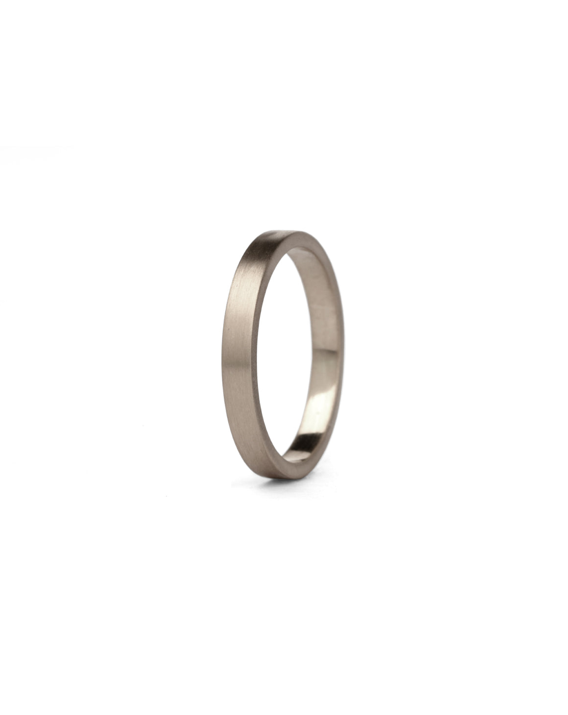 Flat wedding band. 18ct white gold, satin finish.