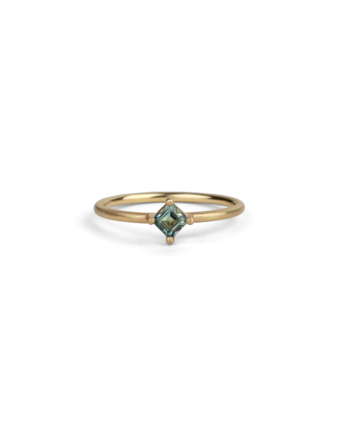 Square green/blue Sapphire Ring, diagonal setting with four claws. 18ct yellow gold with a satin finish.
