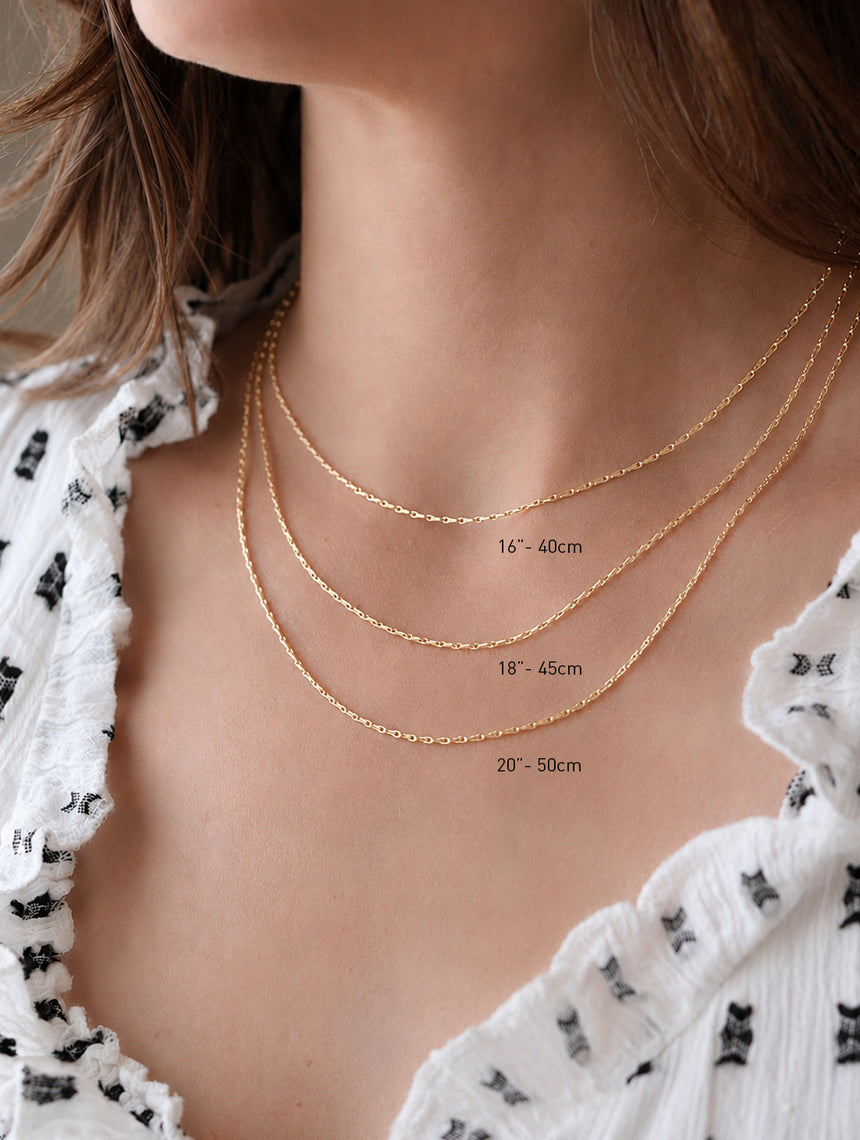 18ct Gold Teardrop Chain