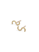 Stud earrings in an S shape. 18ct yellow gold, satin finish.