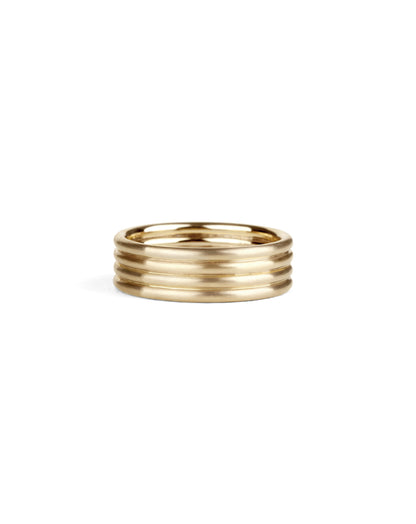 Wedding ring, four joined bands. 18ct yellow gold, satin finish.