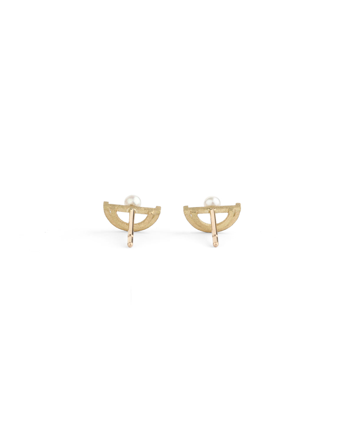 Ear studs with white pearls and double semi circle detail. 18ct yellow gold, textured finish. Back view.