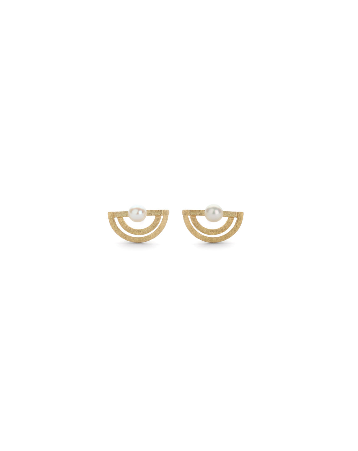 Ear studs with white pearls and double semi circle detail. 18ct yellow gold, textured finish.
