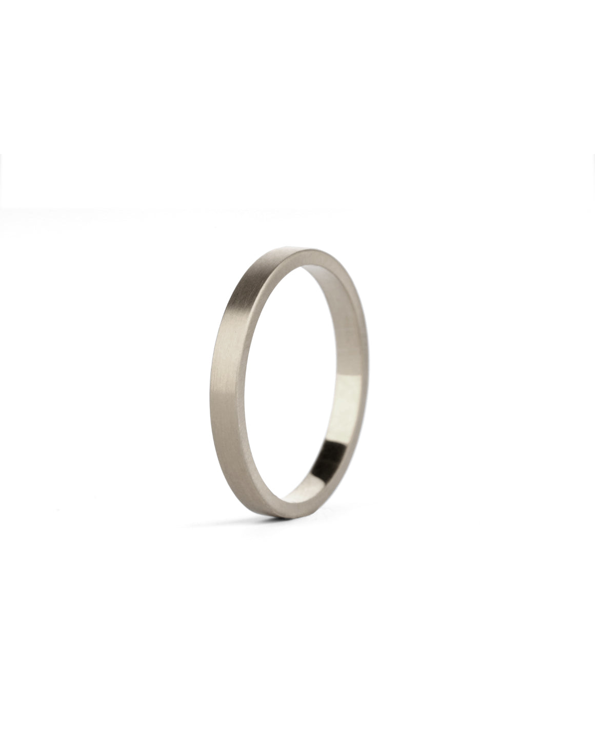 Flat wedding band. 18ct white gold, satin finish.