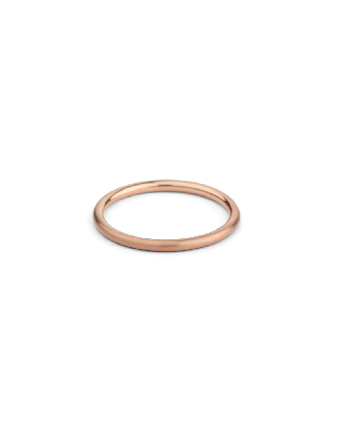 Rounded wedding band. 18ct rose gold, satin finish.