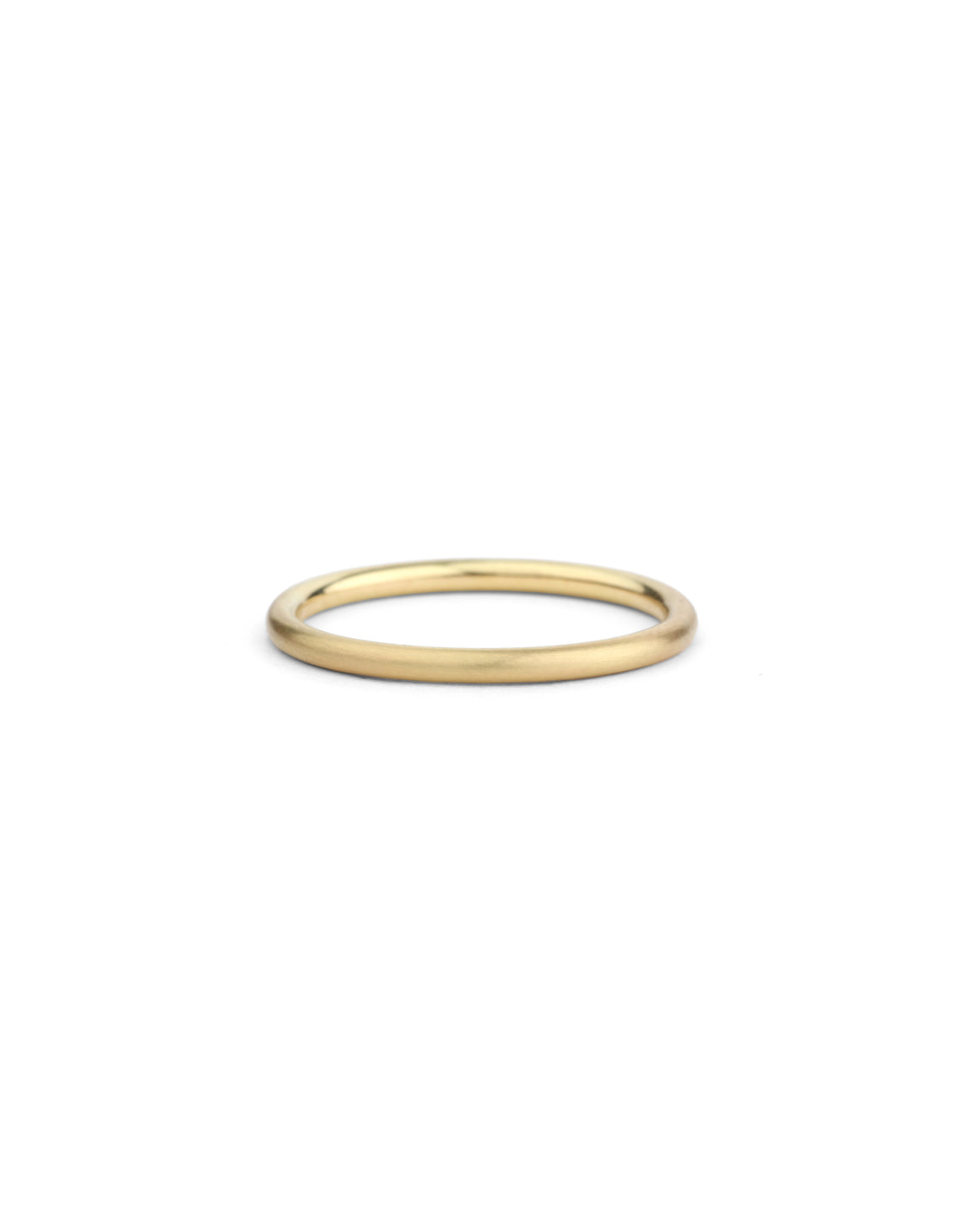 Rounded wedding band. 18ct yellow gold, satin finish.