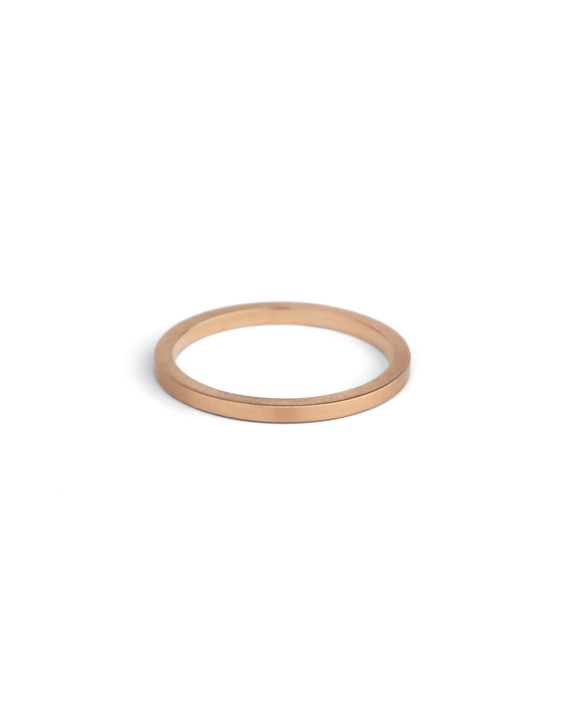 Flat wedding band. 18ct rose gold, satin finish.